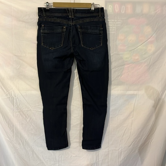 Democracy "Ab" technology dark wash denim jeans - Size 8 - Picture 3 of 9